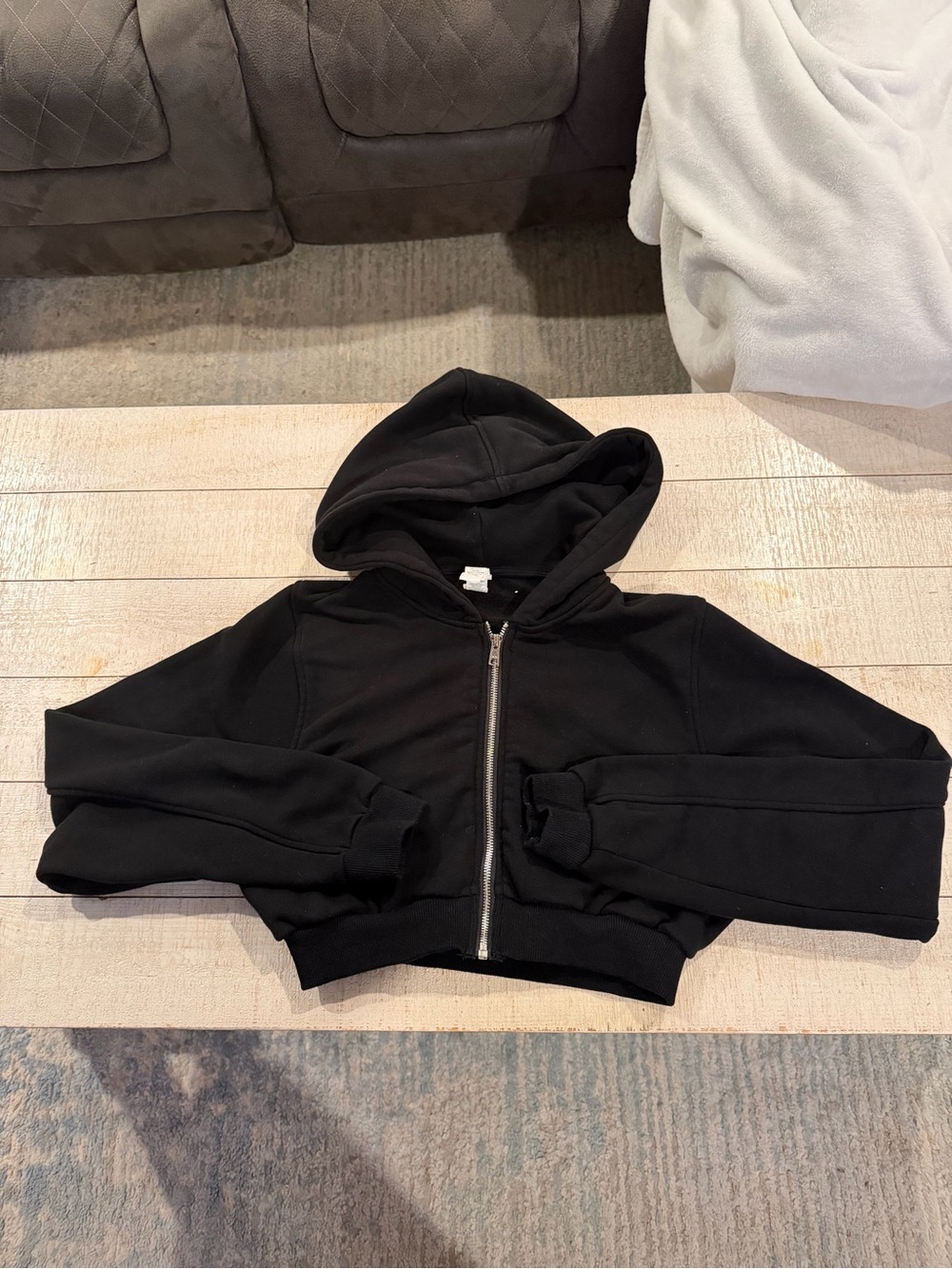 ALO Yoga Black Cropped Zip-Up Hoodie
